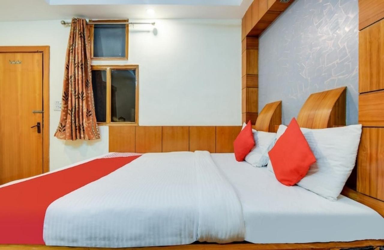 Hotel Star Palace Нью-Дели Экстерьер фото
